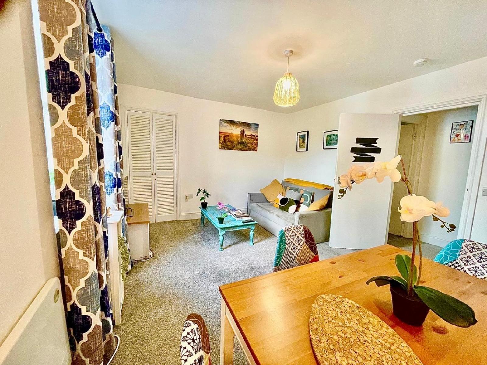 Cosy Authentic Flat In The Heart Of Galashiels Exteriér fotografie